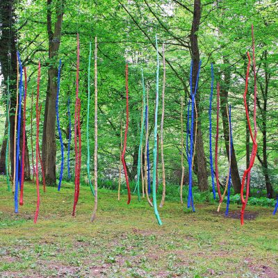 1 -   Installation . The Sound of Colours, 2013. Anodized aluminum cast. 2x7x5 mts.